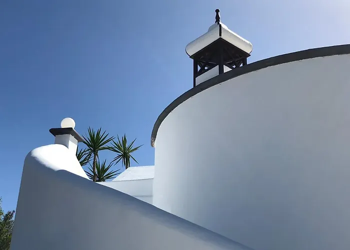 Gasthuis Sol Y Luna & Lanzarote Holidays - Heated Pool! 3*